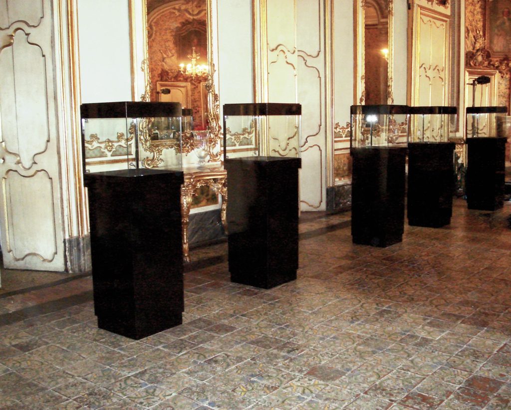 Marco Arena Design - realizzazione teche Palazzo Biscari